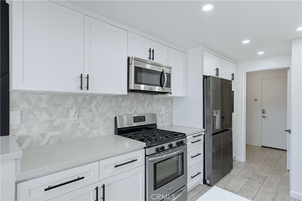 2285 Boxwood Place 66, Tustin CA 92782 - photo 13