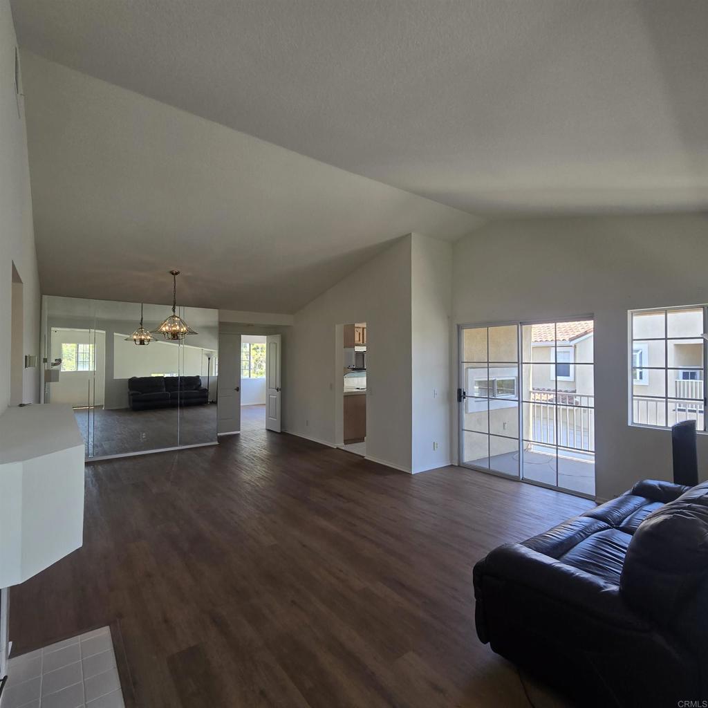 Living Room - 2313 Paseo Circulo, Tustin CA 92782 - photo 16