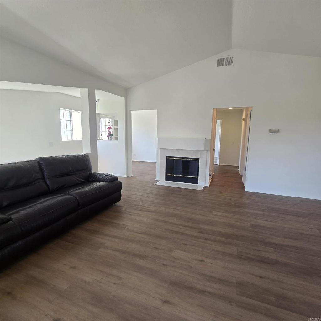 Living Room - 2313 Paseo Circulo, Tustin CA 92782 - photo 22