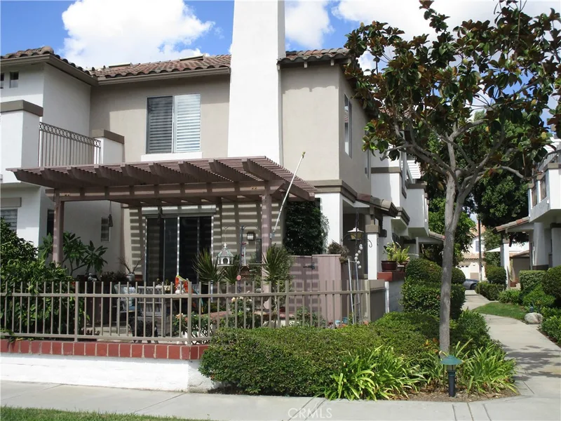 2340 2340 Sunningdale, Tustin, CA 92782