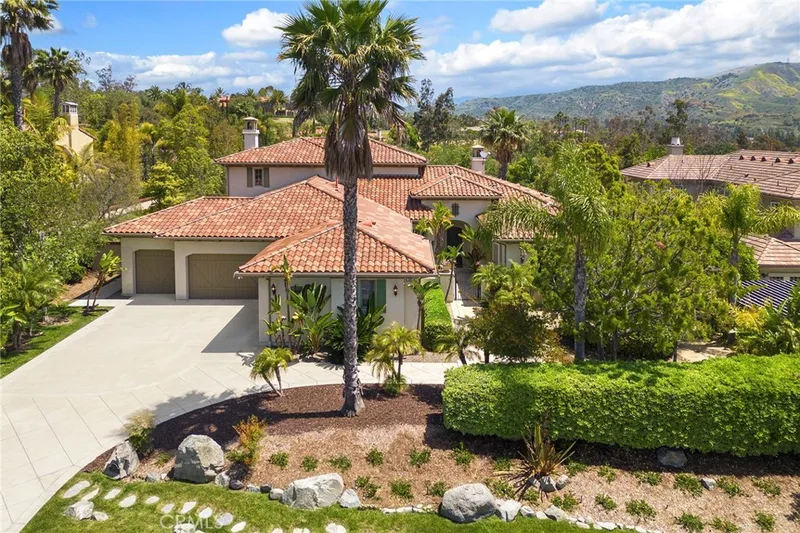 2375 Portrait Way, Tustin, CA 92782