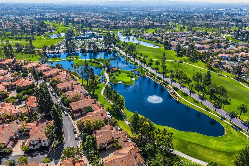 2491 Aquasanta, Tustin