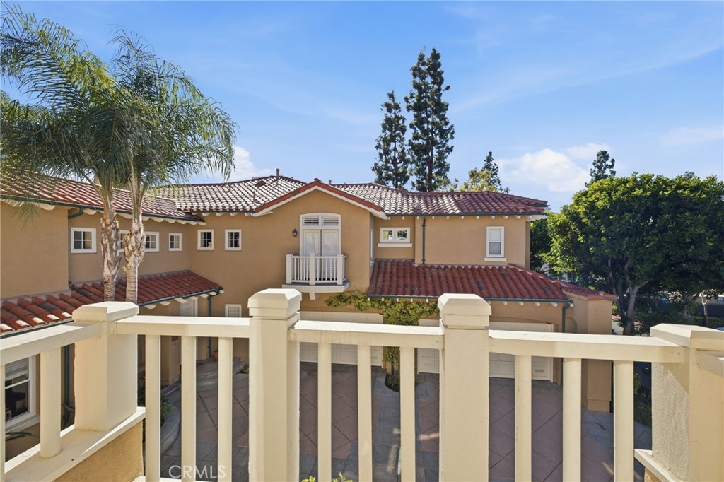 2491 Aquasanta, Tustin CA 92782 - photo 35