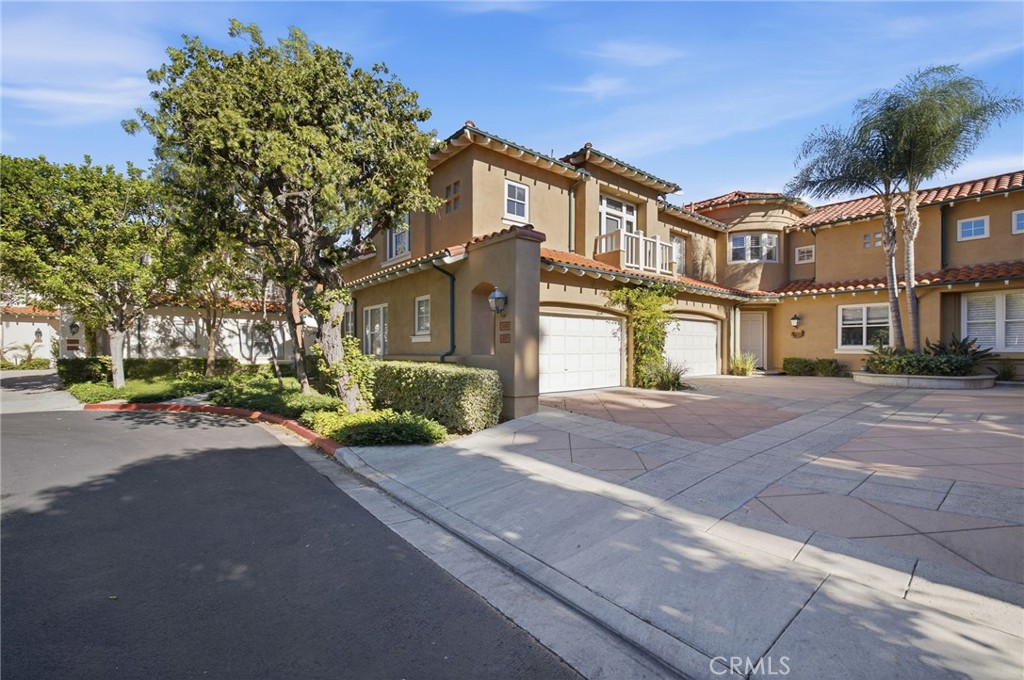2491 Aquasanta, Tustin CA 92782 - photo 43