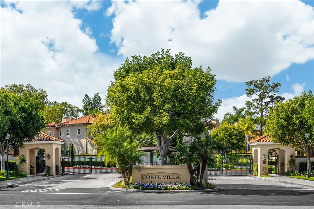 2491 Aquasanta, Tustin CA 92782 - photo 55
