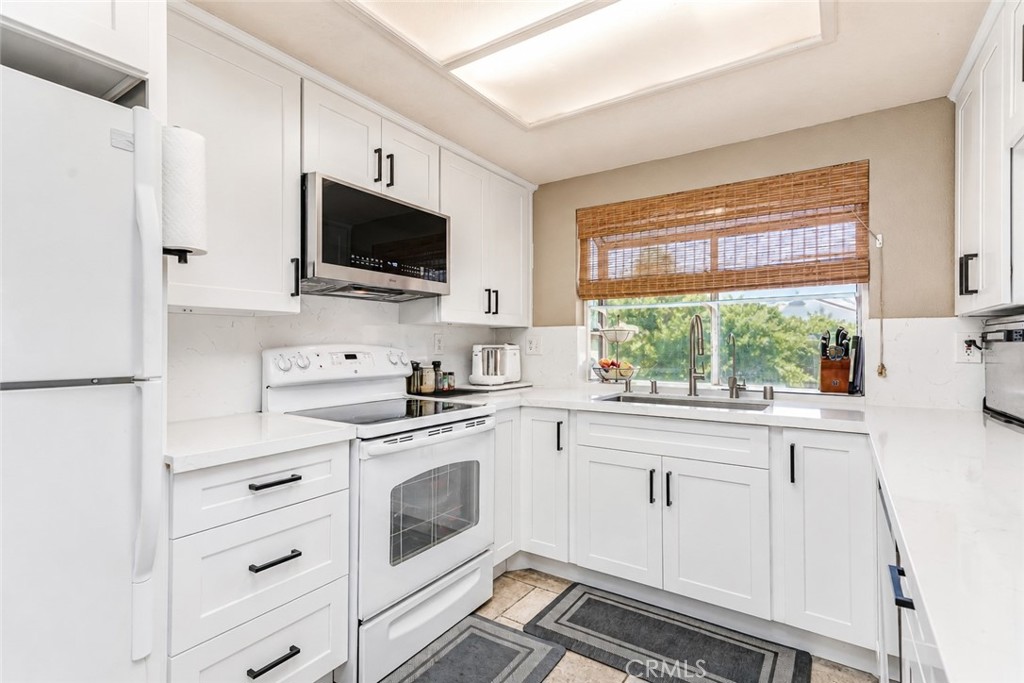 2495 Paseo Circulo, Tustin CA 92782 - photo 5