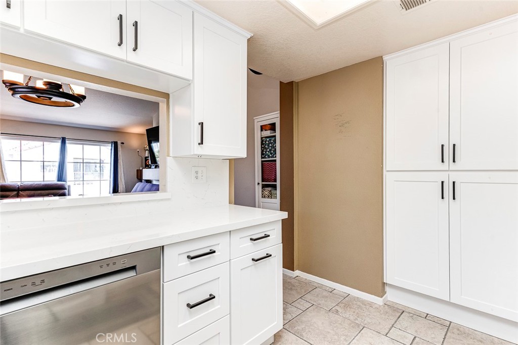2495 Paseo Circulo, Tustin CA 92782 - photo 6