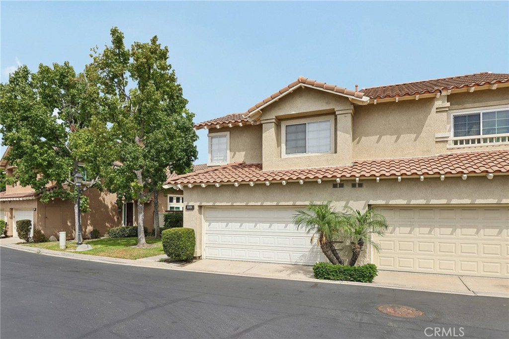 2521 Avenita Alpera, Tustin CA 92782 - photo 2