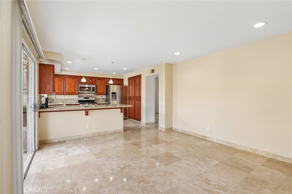 2521 Avenita Alpera, Tustin CA 92782 - photo 10