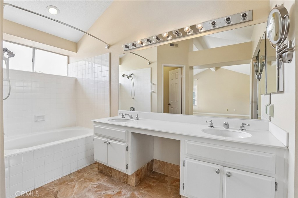 2521 Avenita Alpera, Tustin CA 92782 - photo 23