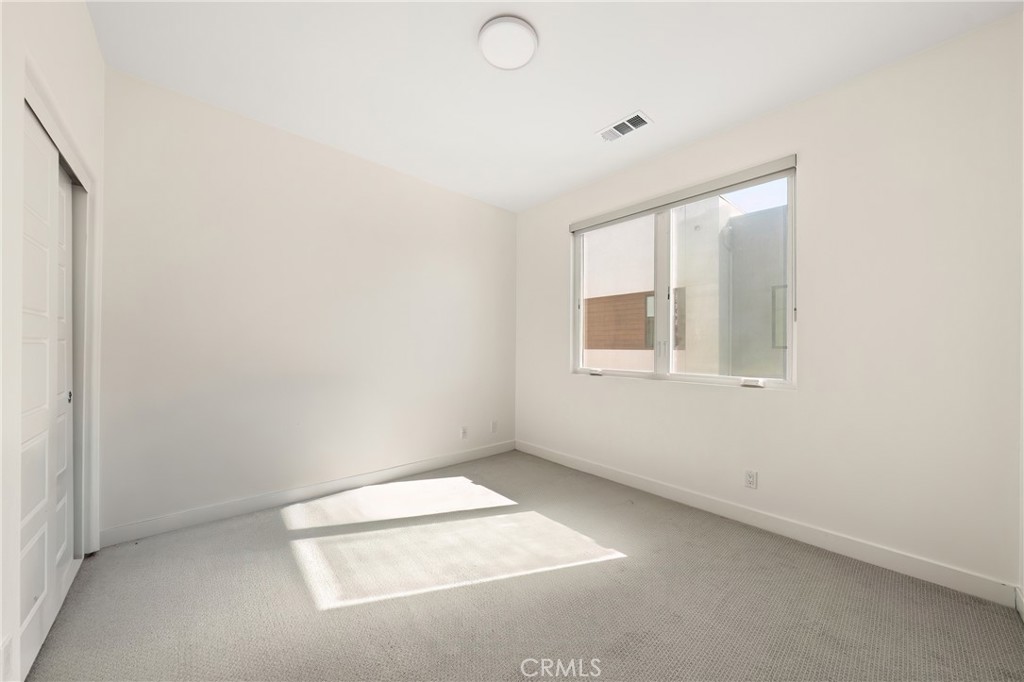 253 Waypoint, Tustin CA 92782 - photo 16