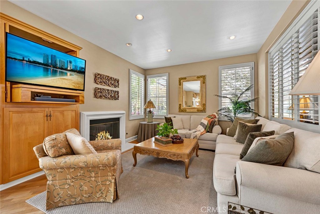 2530 Alister Avenue, Tustin CA 92782 - photo 4