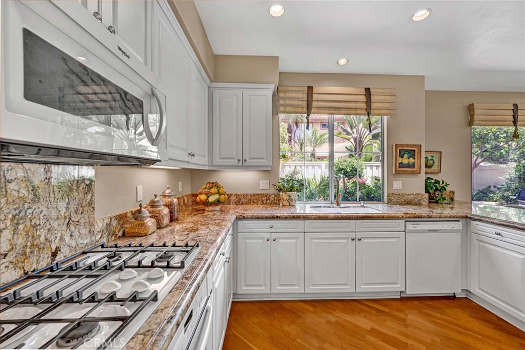 2530 Alister Avenue, Tustin CA 92782 - photo 7