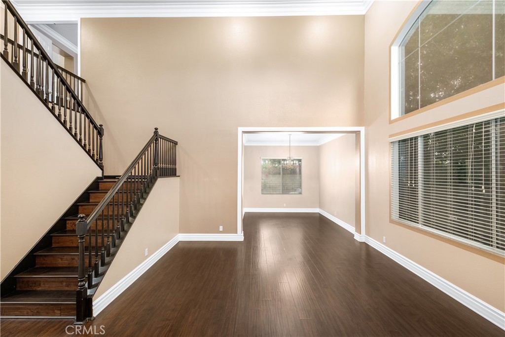 2550 Reynolds Drive, Tustin CA 92782 - photo 3