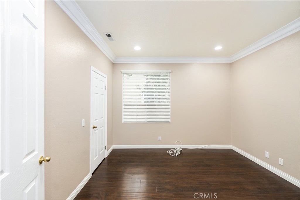 2550 Reynolds Drive, Tustin CA 92782 - photo 15