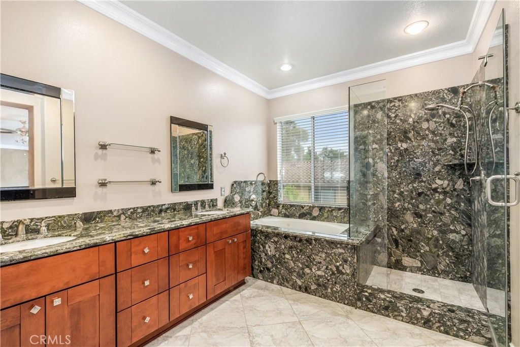 2550 Reynolds Drive, Tustin CA 92782 - photo 23