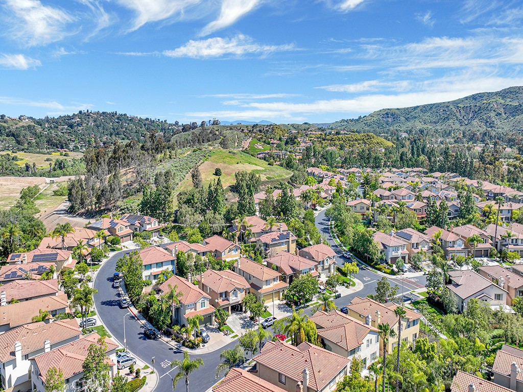 2550 Reynolds Drive, Tustin CA 92782 - photo 41
