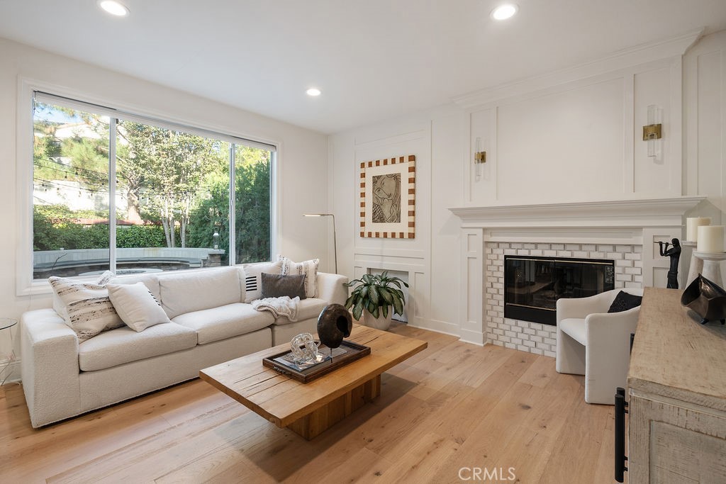 2555 Reynolds Drive, Tustin CA 92782 - photo 17