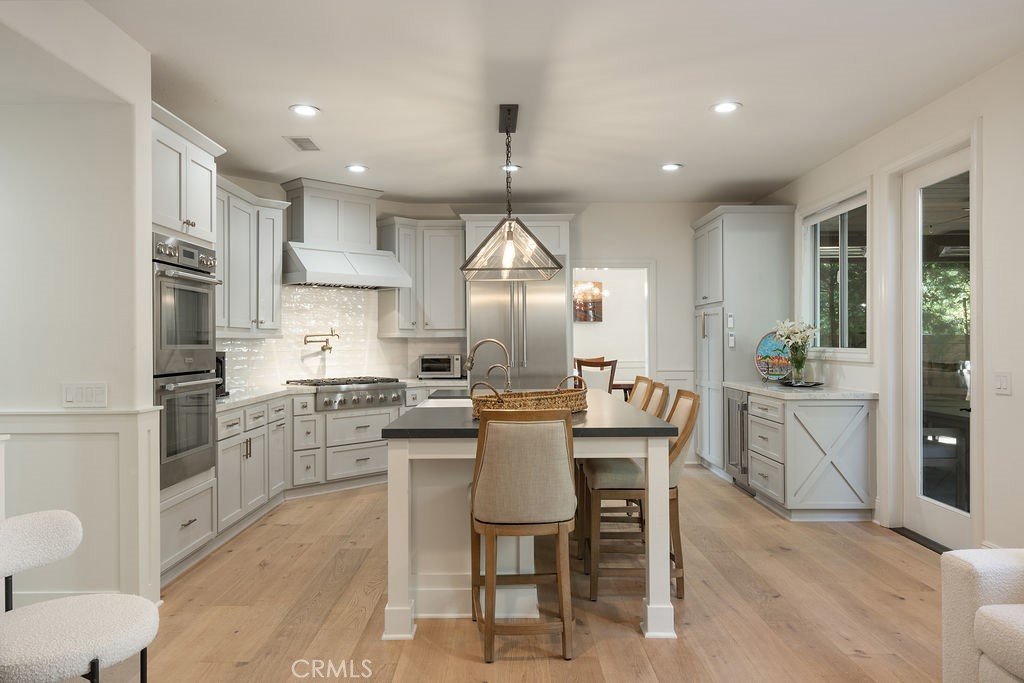 2555 Reynolds Drive, Tustin CA 92782 - photo 19