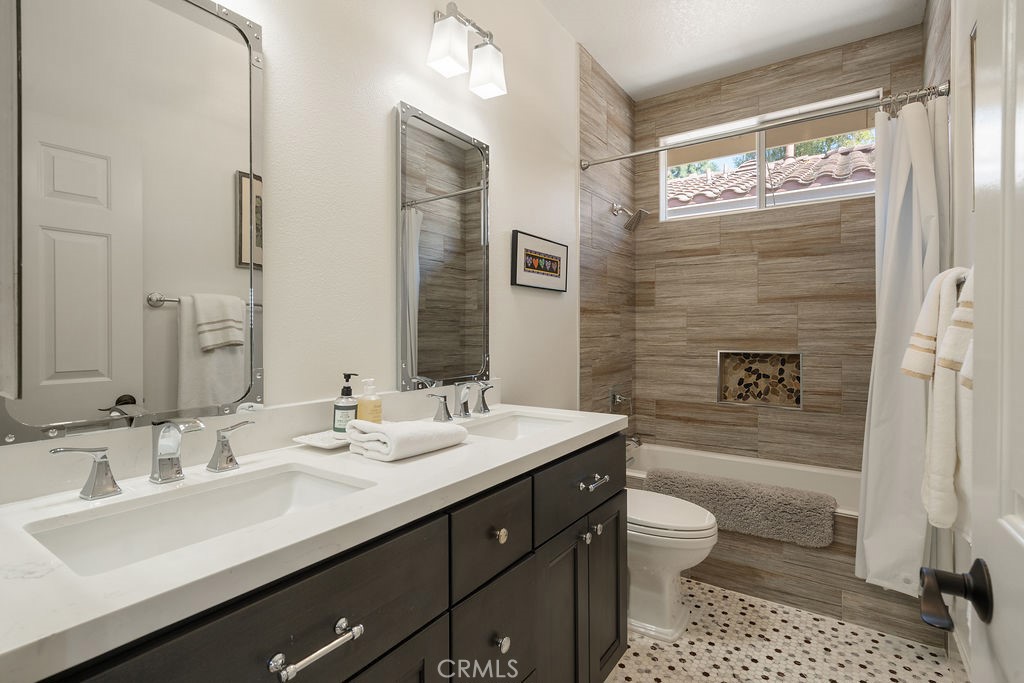 2555 Reynolds Drive, Tustin CA 92782 - photo 41