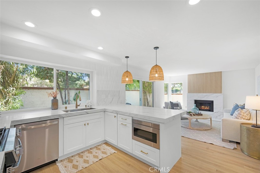MAKE 2578 A DONE DEAL! - 2578 Calle Barcelona, Tustin CA 92782 - photo 17
