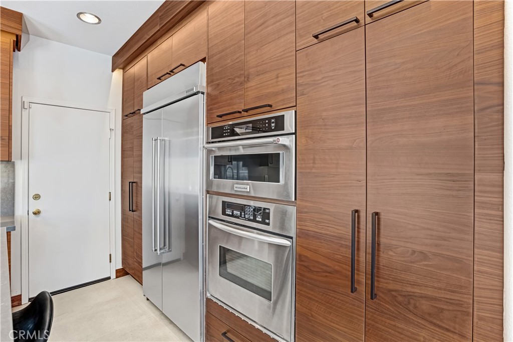 2588 Thorman, Tustin CA 92782 - photo 4