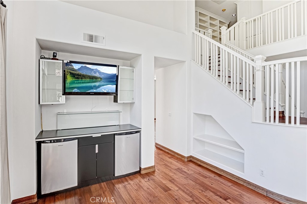 2588 Thorman, Tustin CA 92782 - photo 9
