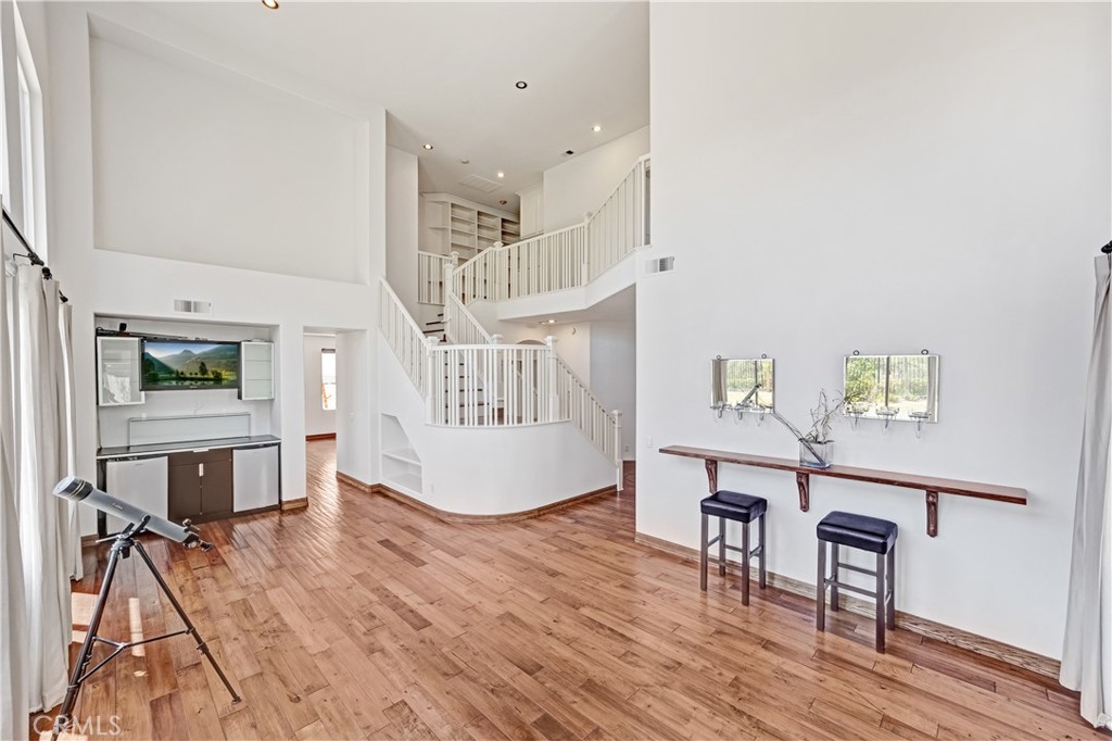 2588 Thorman, Tustin CA 92782 - photo 20