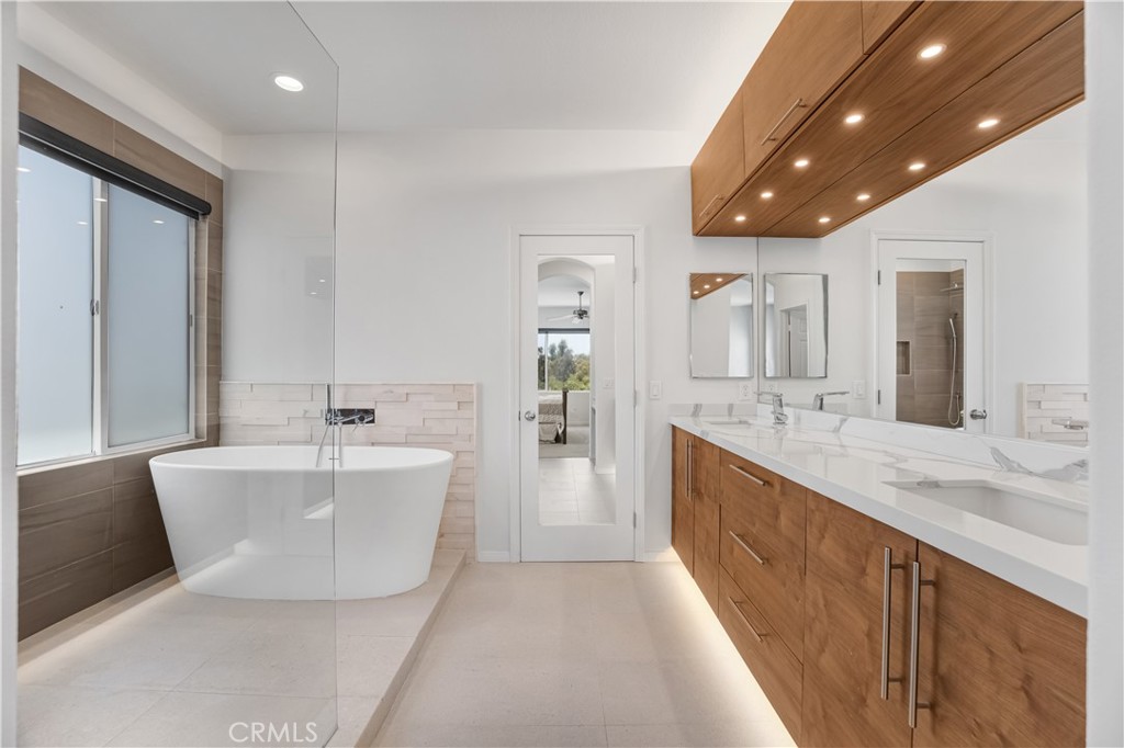 Primary Bathroom - 2588 Thorman, Tustin CA 92782 - photo 26