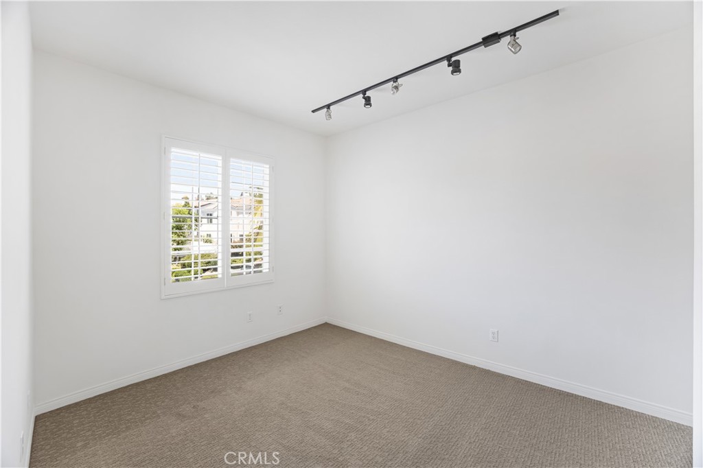 2588 Thorman, Tustin CA 92782 - photo 27