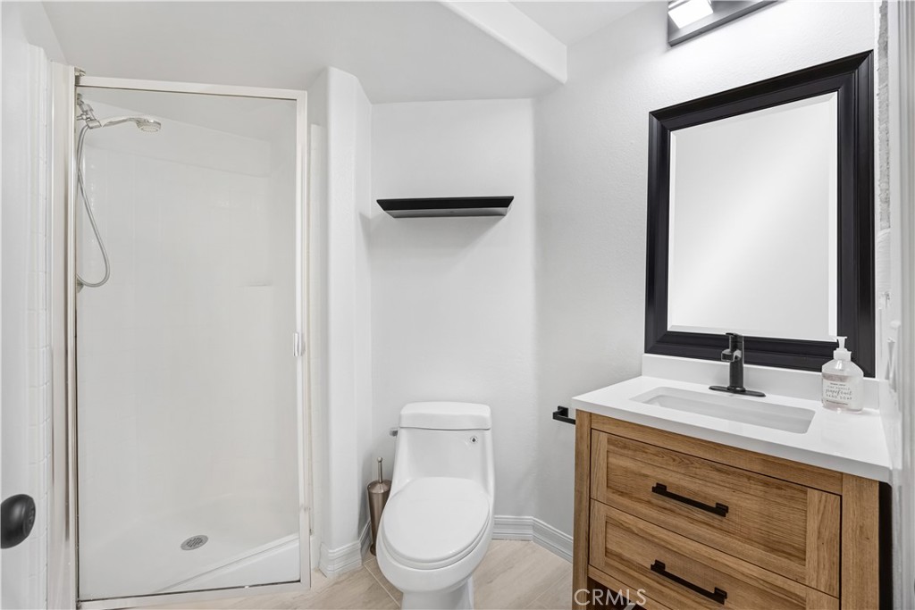 Downstairs Bathroom - 2588 Thorman, Tustin CA 92782 - photo 31