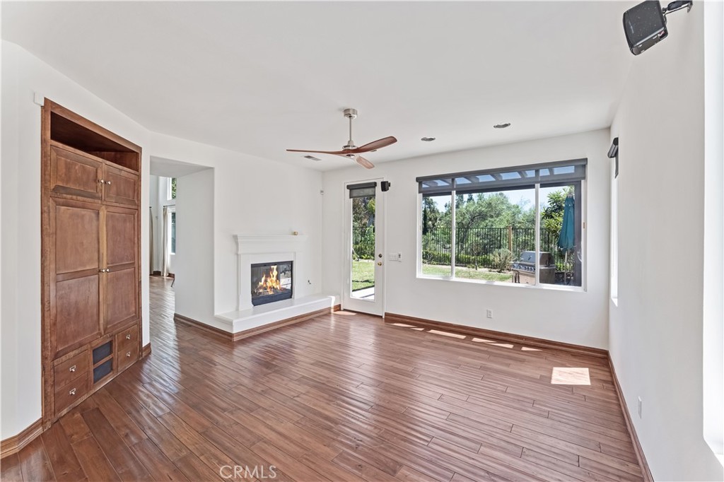 2588 Thorman, Tustin CA 92782 - photo 42