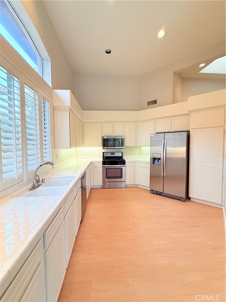 2671 Dunstan, Tustin CA 92782 - photo 14