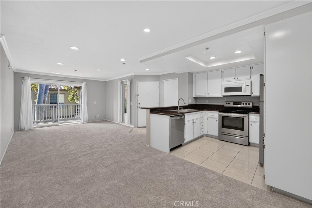 2800 Keller 70, Tustin CA 92782 - photo 12