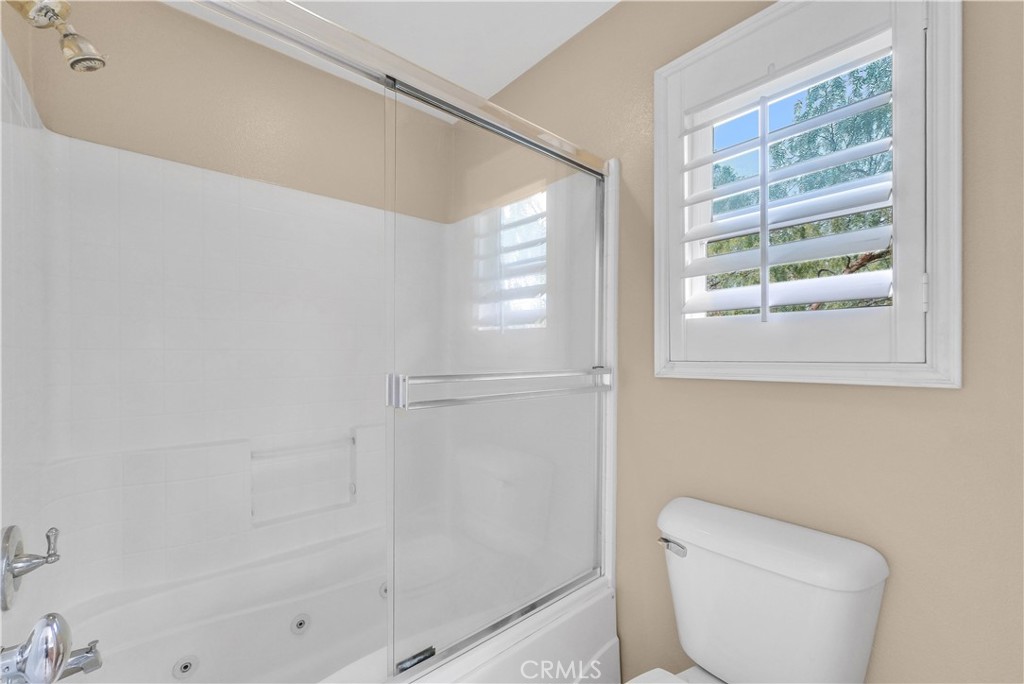 Master Bath - 284 Tustin Field Drive, Tustin CA 92782 - photo 11