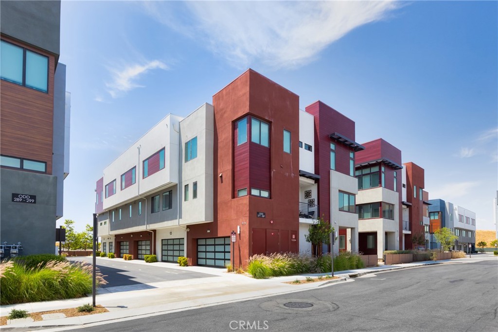 285 Lodestar, Tustin CA 92782 - photo 1