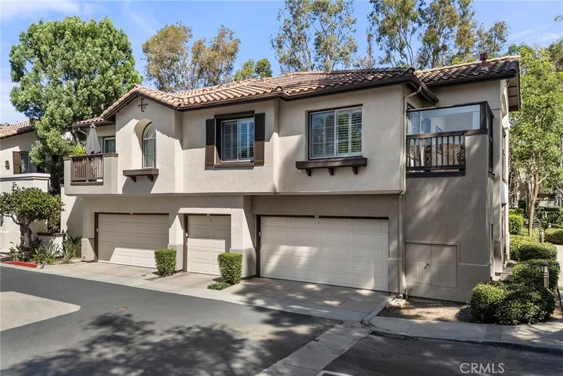2960 Champion 408, Tustin, CA 92782