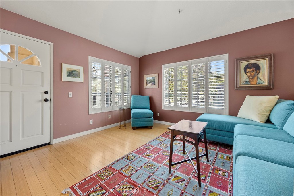 2960 Champion 408, Tustin CA 92782 - photo 4