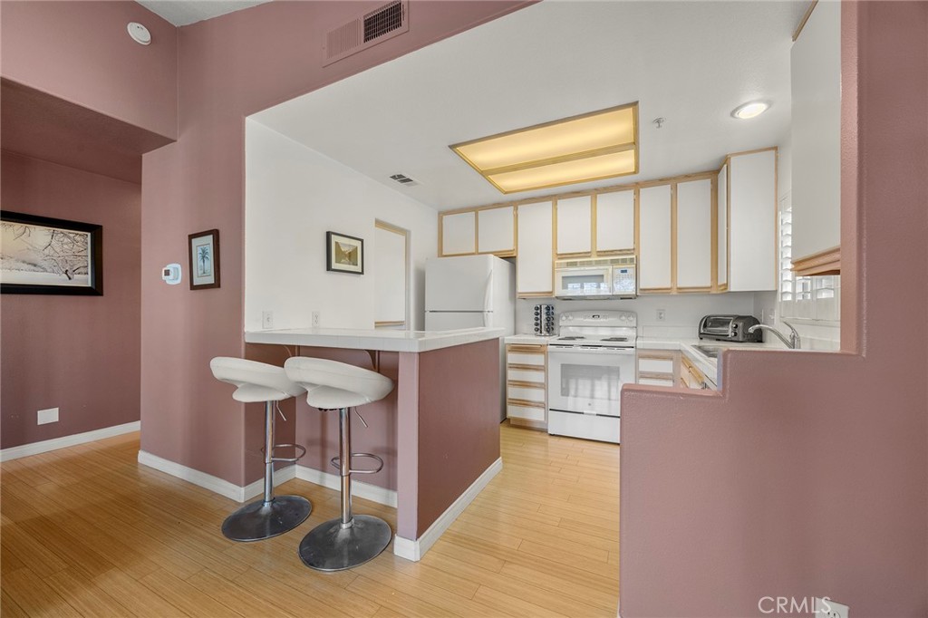 2960 Champion 408, Tustin CA 92782 - photo 7
