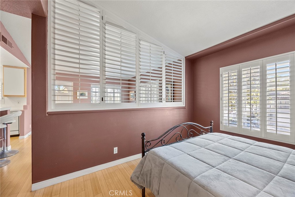 2960 Champion 408, Tustin CA 92782 - photo 12