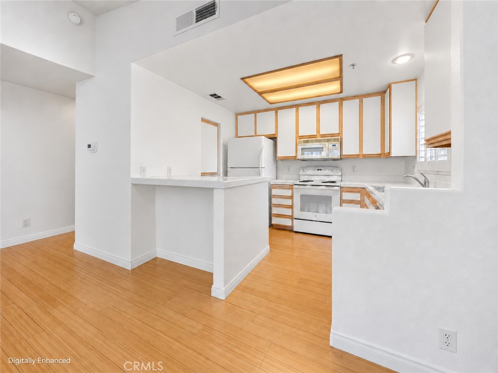 2960 Champion 408, Tustin CA 92782 - photo 28