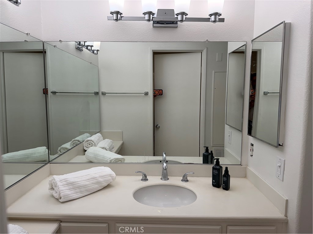 2960 Champion 2605, Tustin CA 92782 - photo 9