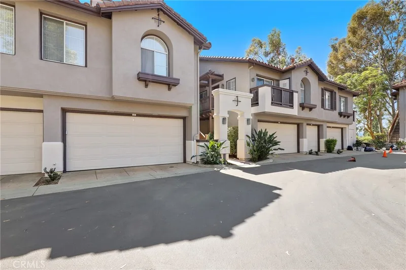 2960 Champion Way 1208, Tustin, CA 92782