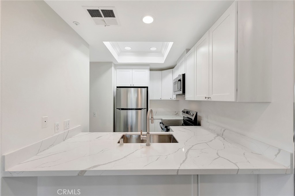 2960 Champion Way 1301, Tustin CA 92782 - photo 12