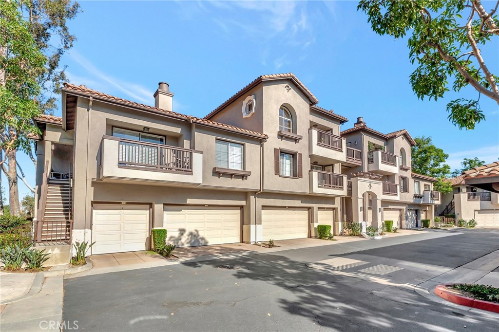 2960 Champion Way 1301, Tustin CA 92782 - photo 35