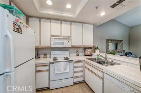 2960 Champion Way 1909, Tustin CA 92782 - photo 8