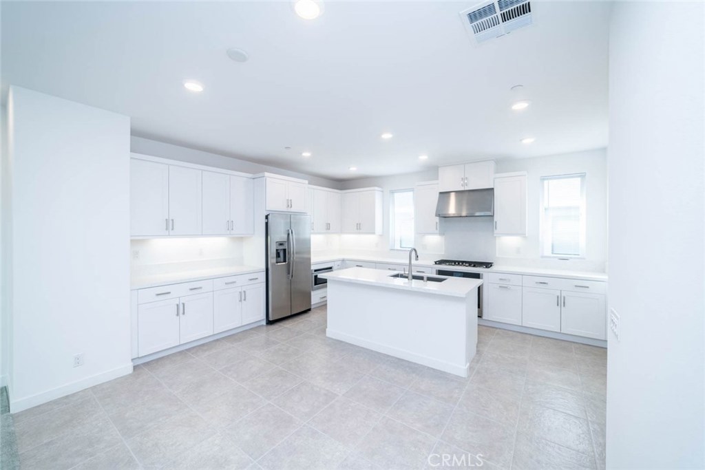 331 Lodestar, Tustin CA 92782 - photo 8