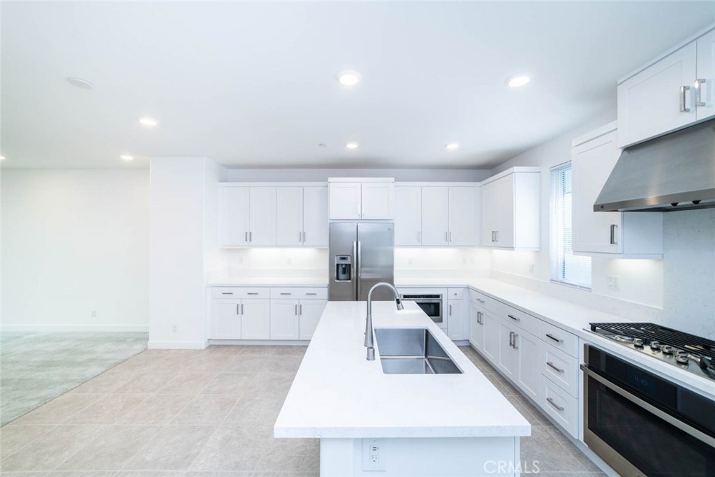331 Lodestar, Tustin CA 92782 - photo 14