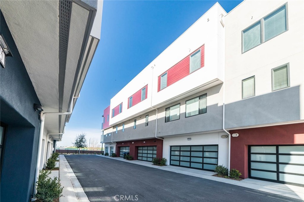 331 Lodestar, Tustin CA 92782 - photo 34