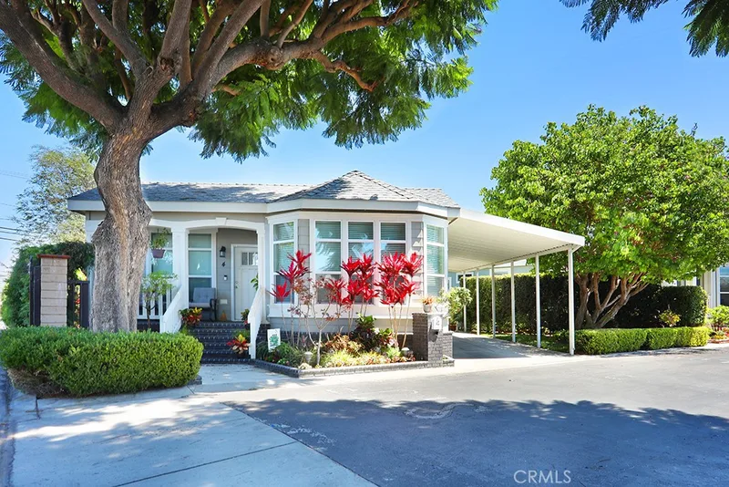4 Buena Vista, Tustin